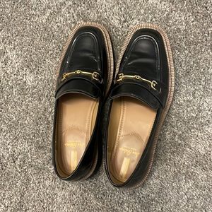 Sam Edelman platform loafers in black. Size 9